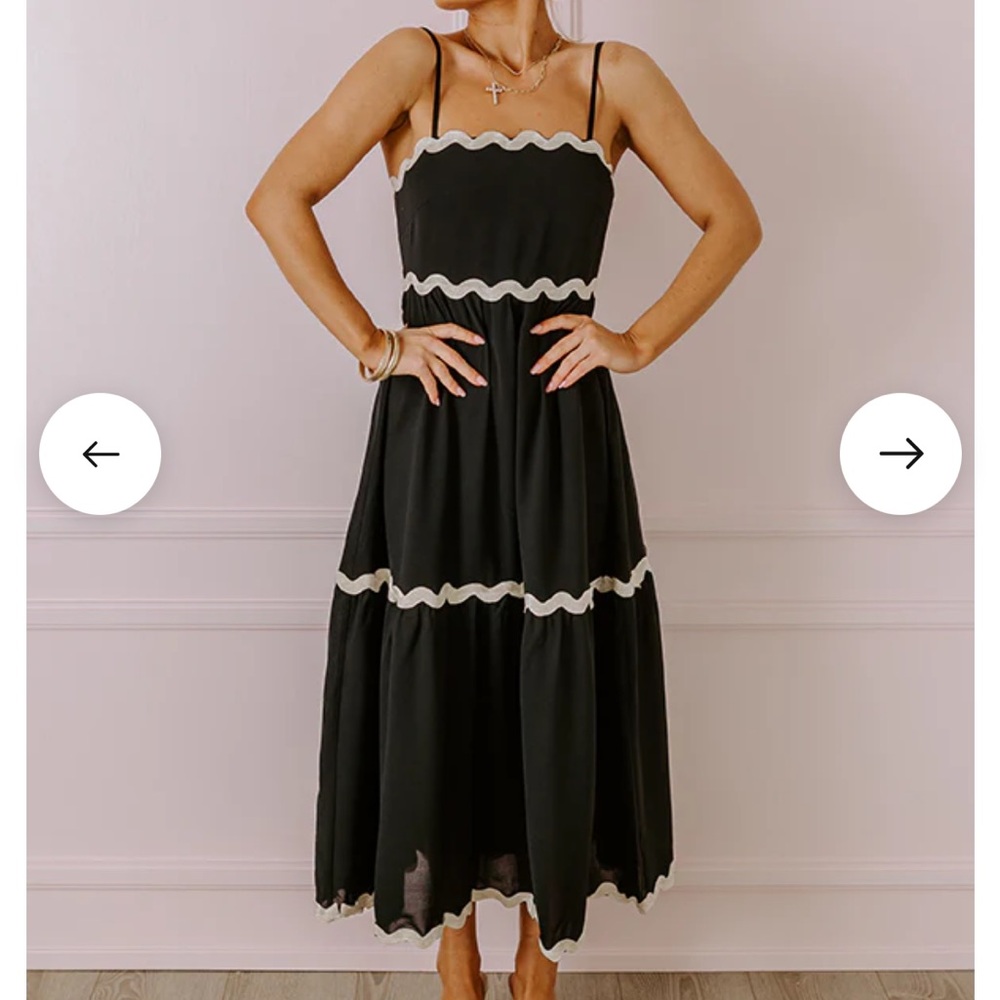 Black impressions scalloped maxi dress size small - Picture 1 of 5